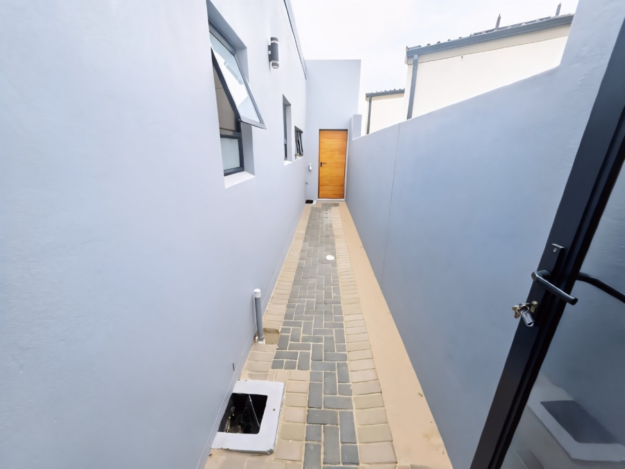 3 Bedroom Property for Sale in Sandown Western Cape
